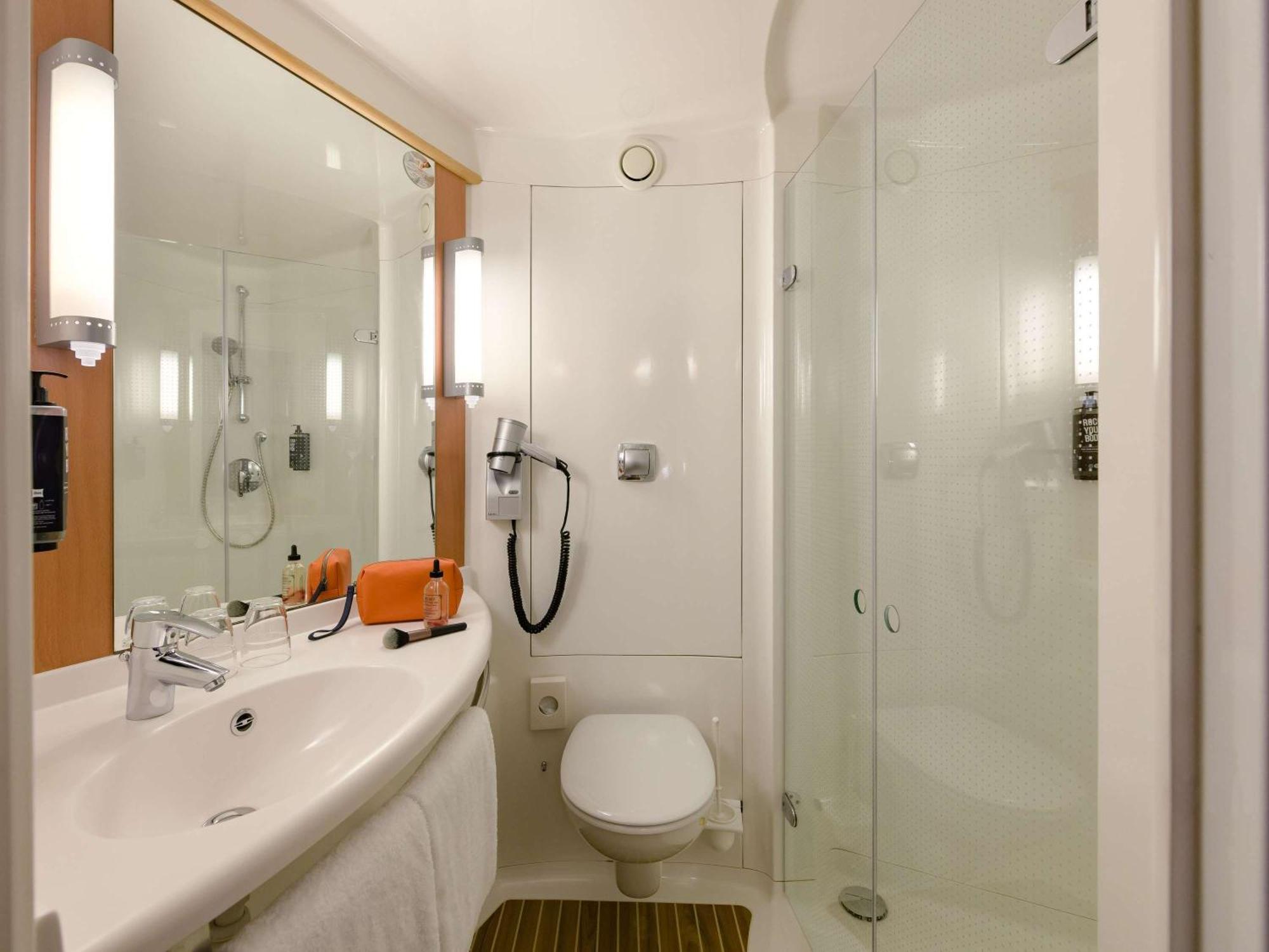 Ibis Stuttgart Airport Messe Otel Leinfelden-Echterdingen Dış mekan fotoğraf
